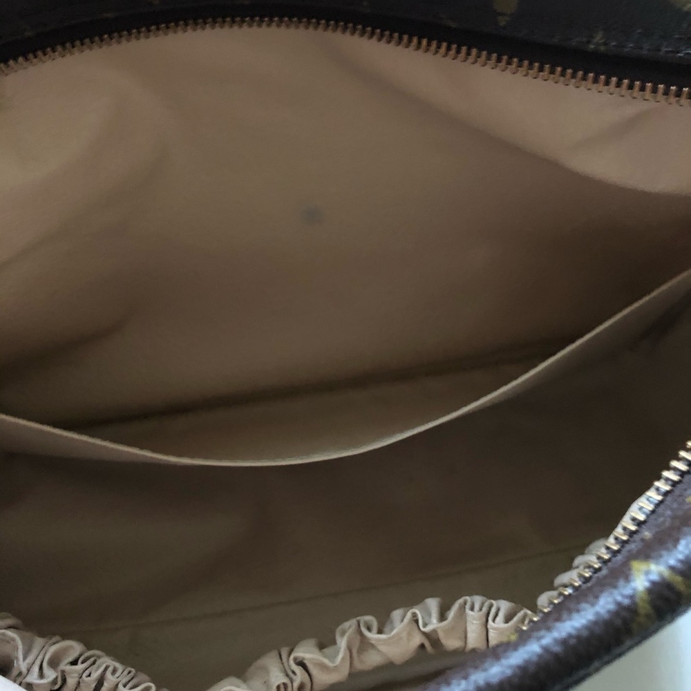 SOLD 🔴 HP 🌟 6.24.20 Authentic LV Trousse 28 - Picture 6 of 11